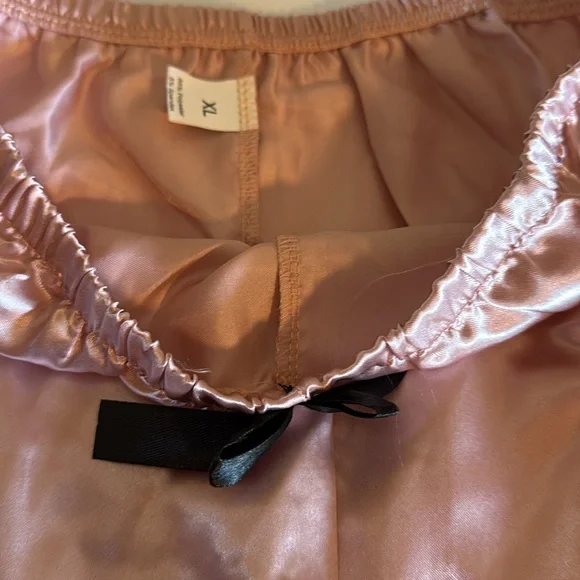 Sexy Women’s 4 Piece Pink/Black Lace Lingerie Set  - Robe, Shorts,Tank&underwear - Picture 6 of 13